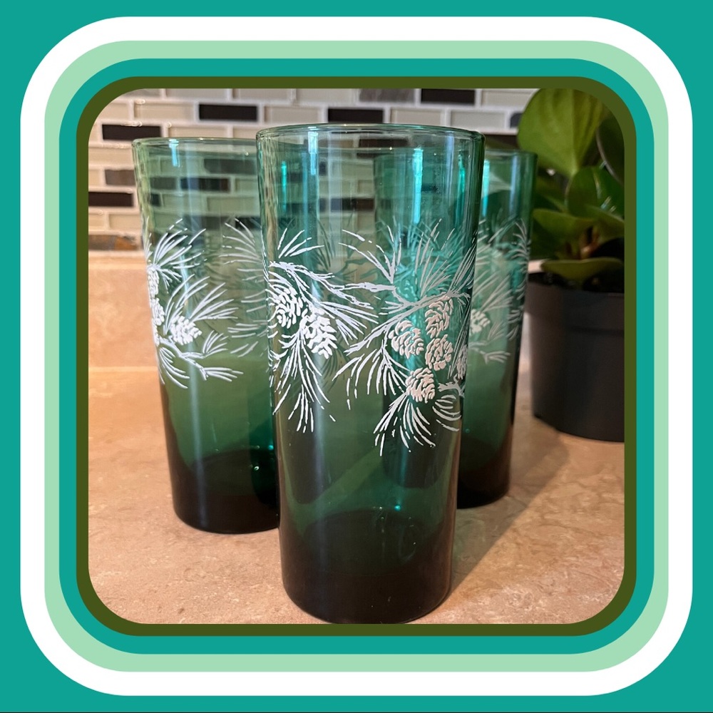 1950s vintage Anchor Hocking forest green glasses w white fir decal